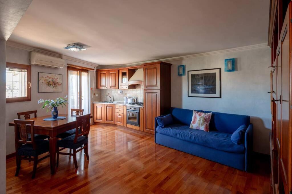 Attico Per Quattro Persone Sulla Nomentana, Wi-Fi, Aria Condizionata Apartment โรม ภายนอก รูปภาพ