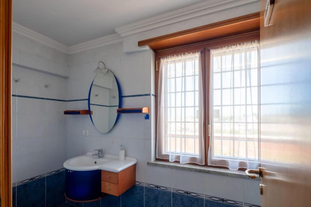 Attico Per Quattro Persone Sulla Nomentana, Wi-Fi, Aria Condizionata Apartment โรม ภายนอก รูปภาพ